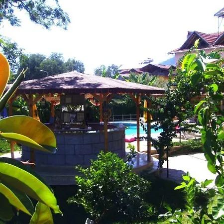 Tufan 아파트호텔 달리안